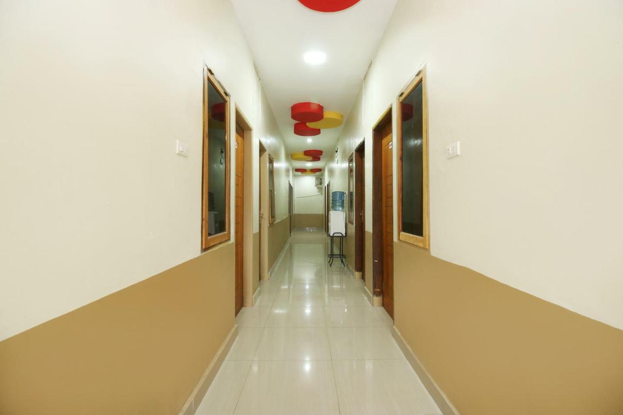เรดดอร์ซ แอท จาลัน Stm เมดาน Hotel ภายนอก รูปภาพ